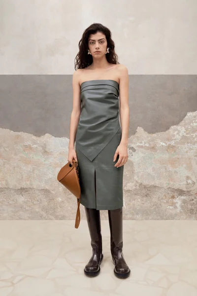Look 11